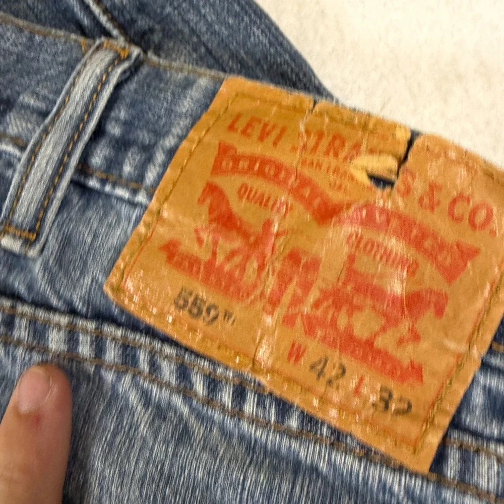 Levis 559 Relaxed Straight Jeans‎ Mens 42x32 Medium Wash Blue Denim 00559-0202